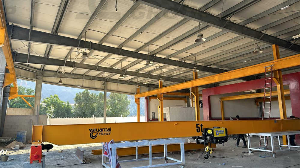 Desain dan pembuatan overhead crane untuk pabrik suku cadang