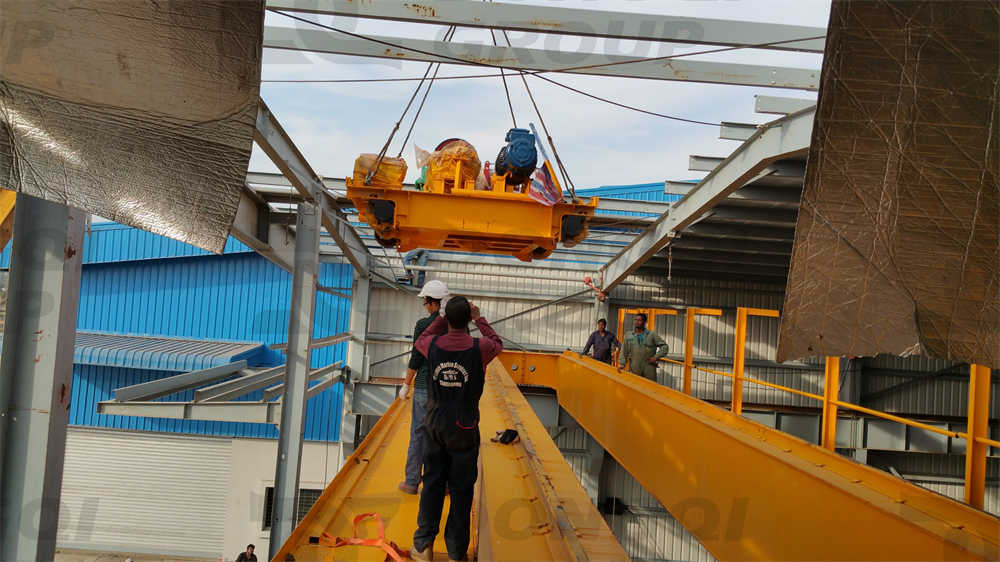 QD type 20-ton double-girder bridge crane installation process in steel plant