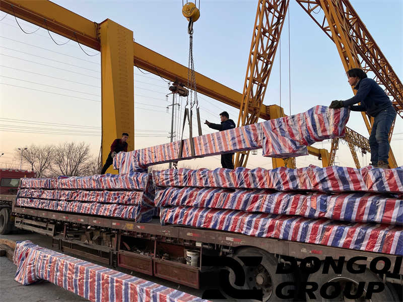 Perusahaan Teknik Pemeliharaan Air Aljazair menyesuaikan gantry crane baru