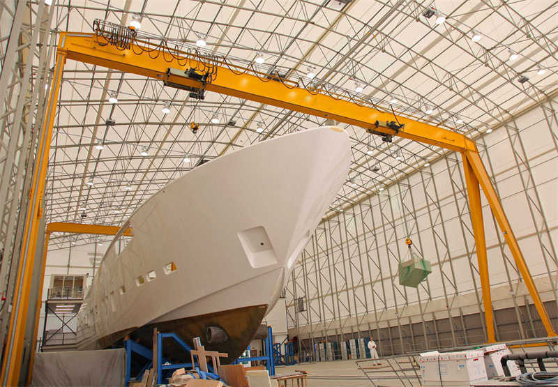 Three 16-ton gantry cranes play an important role in the shipyard