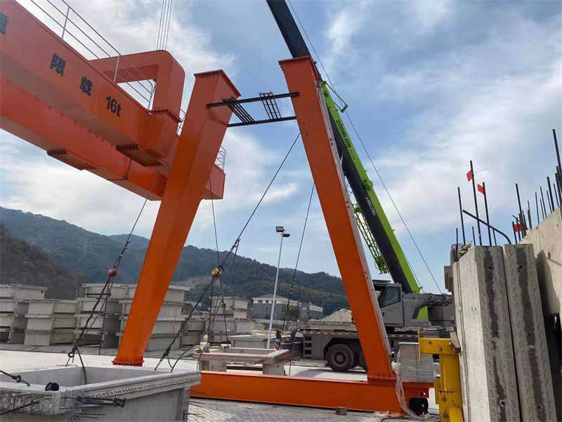 Rencana pemasangan dan konstruksi gantry crane 10 ton di halaman batang baja