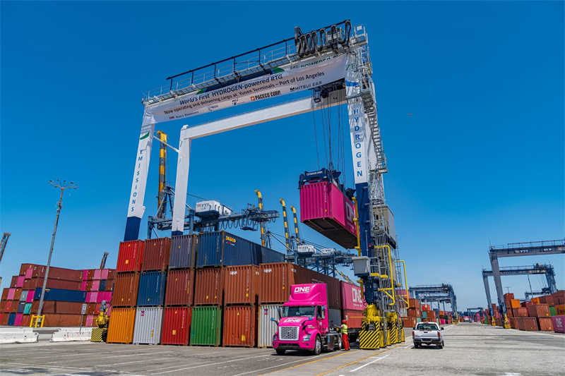 Perbandingan Jenis Crane Pelabuhan: Panduan Lengkap oleh Dongqi Crane (Edisi 2025)