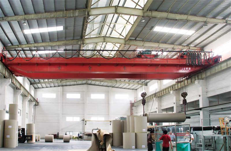 Panduan Pemilihan Tingkat Perlindungan Motor Derek untuk Lingkungan Lembap di Pabrik Kertas: Solusi Profesional Dongqi Crane