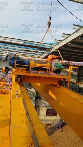 Installation-process-of-a-20-ton-double-beam-overhead-crane-1
