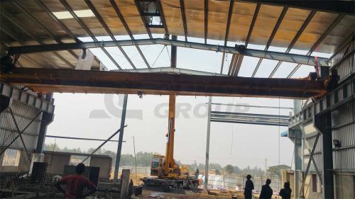 Installation-process-of-a-20-ton-double-beam-overhead-crane-8