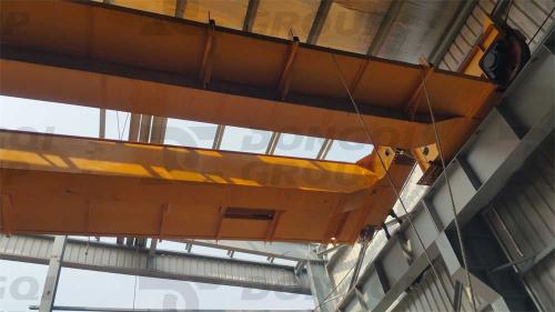 Installation-process-of-a-20-ton-double-beam-overhead-crane-9