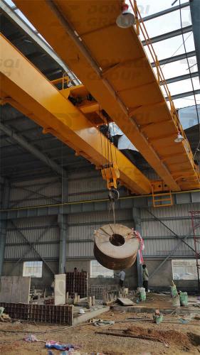Load-test-of-20-ton-double-beam-overhead-crane-2